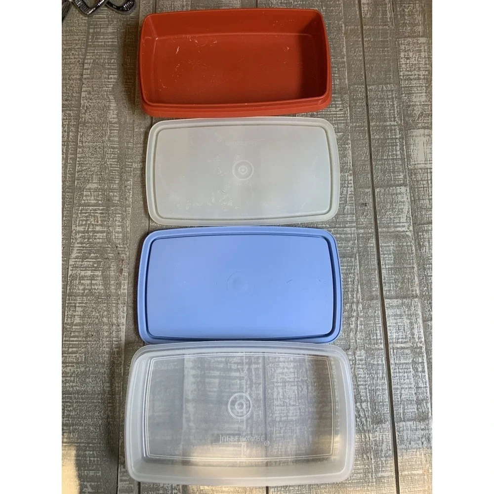 Tupperware lot Of 2 Vintage Paprika Red Deli Meat Cheese Keeper  816-17, I816-18